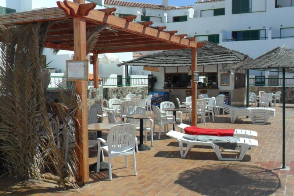 Apartamentos Alondras Park Costa Del Silencio Exterior photo